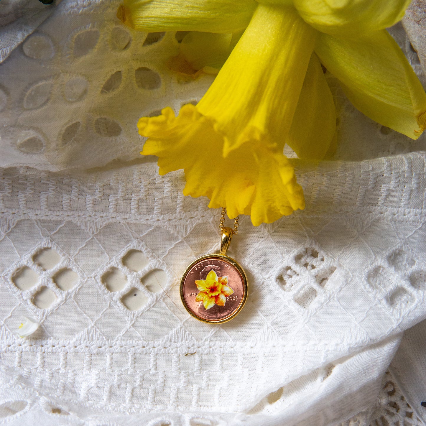 December Narcissus Flower Locket with Photo